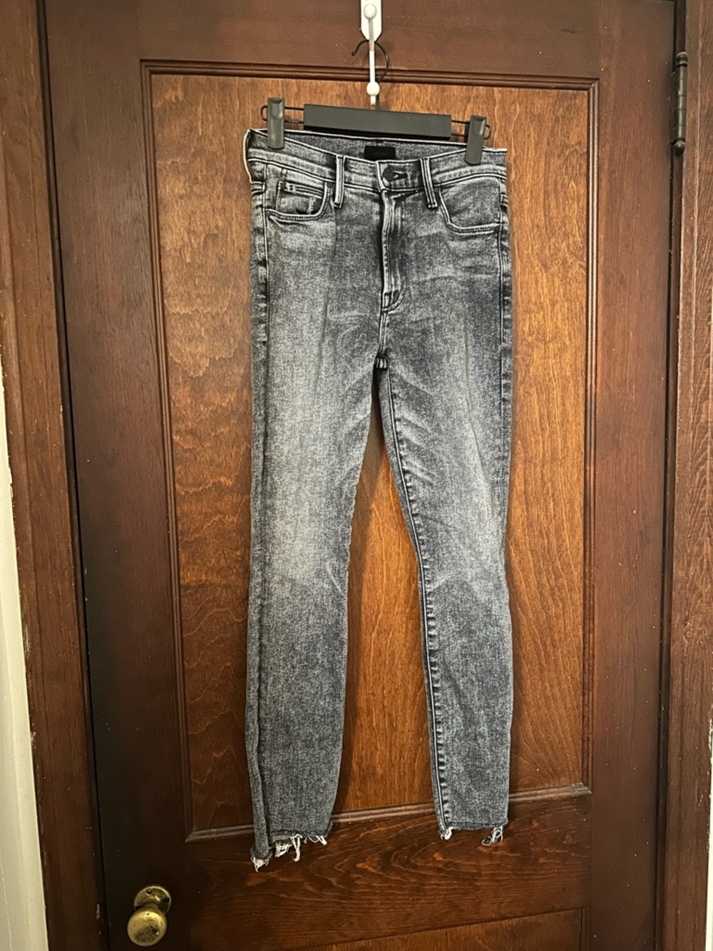 Mother - Stunner Zip Ankle Step Fray Skinny Jeans in Train Stops 25 - Picture 2 of 5